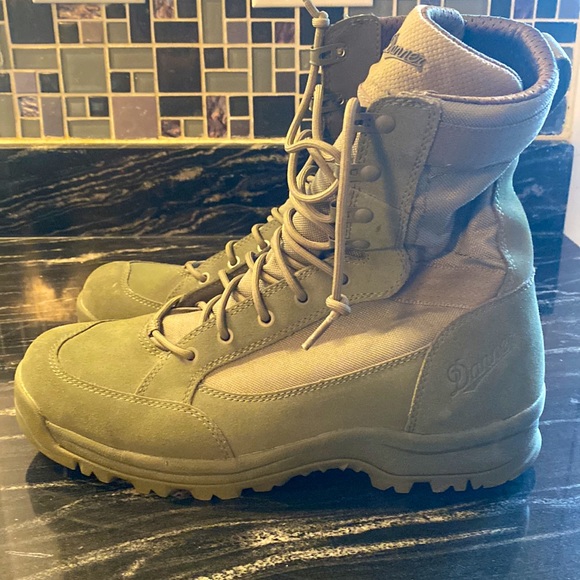 Danner Tanicus 8” Sage Green Hot Boot. Model Number:55314, Size 12, Width D. - Picture 4 of 8